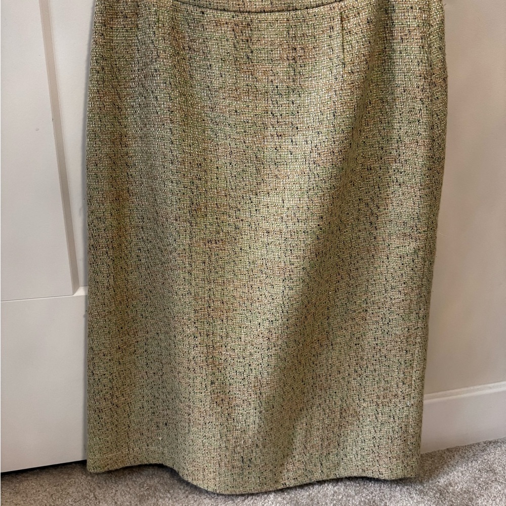Liz Claiborne Green and Beige Woven Fabric - Picture 2 of 8